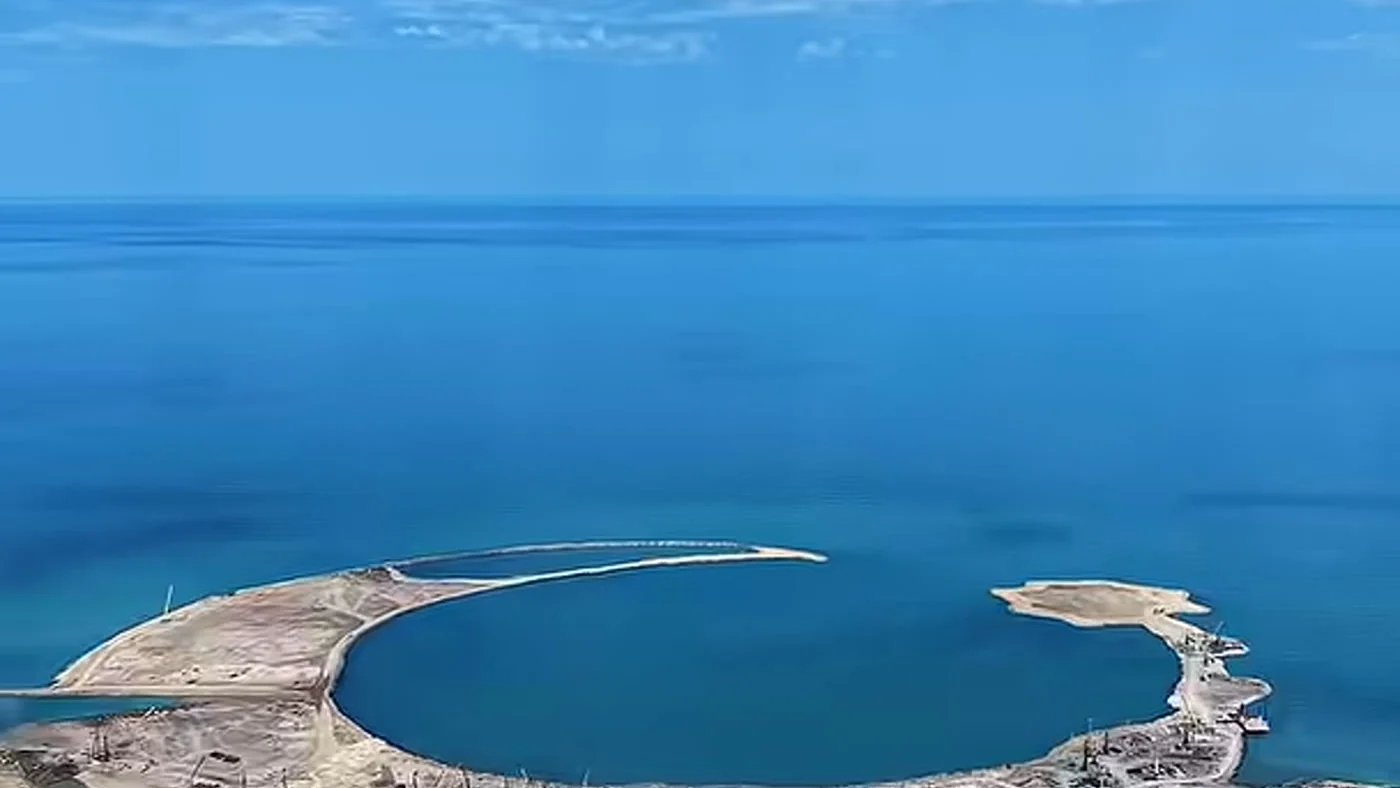 The reclaimed crescent island from the air